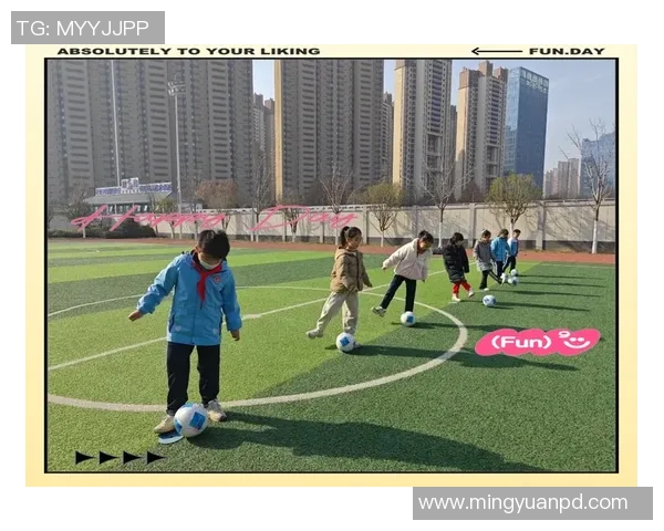 掌握足球基本动作提升球技的关键要素与训练方法解析 掌握足球基本动作提升球技的关键要素与训练方法解析